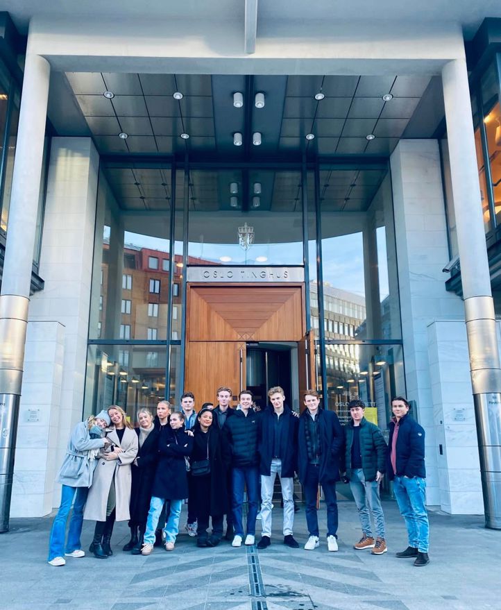 Elever på ekskursjon